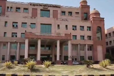 MBBS Equivalent Courses Without NEET In These Programmes Of Shakuntala Misra University