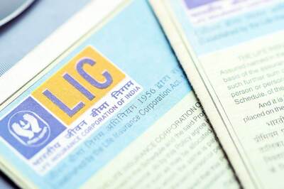 LIC IPO GMP, Subscription Status, Review: Should you Invest in Mega IPO on Day 2?