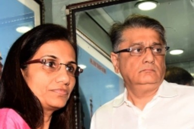 News18 Afternoon Digest: Chanda Kochhar Walks Out of Byculla Jail in Loan Fraud Case, Demands to Declare Joshimath a 'National Disaster' & More