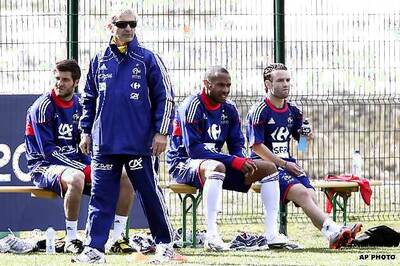 France to hold first public training session