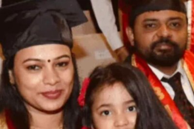 At Bengaluru College Convocation, Parents Receive MBA Degrees And Their Daughter Cheers On