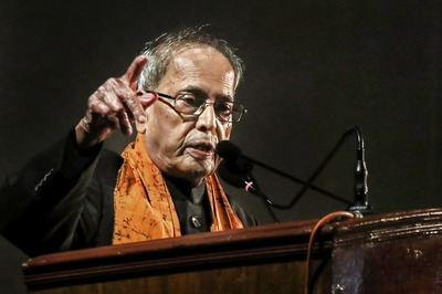 Pranab Mukherjee Slowly Responding to Treatment, All His Vital Parameters Stable, Says Son