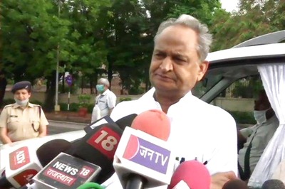 Centre Should Issue White Paper About Impact of Note Ban, GST on Economy: Ashok Gehlot