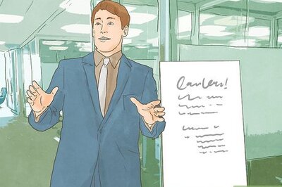 How to Teach Source Credibility