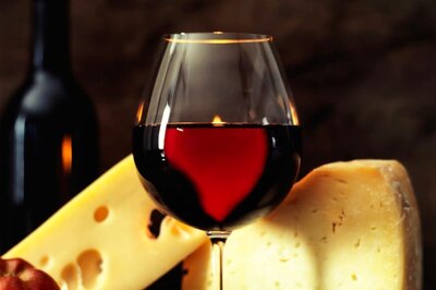 French Study Finds Wine Tastes Better With Cheese