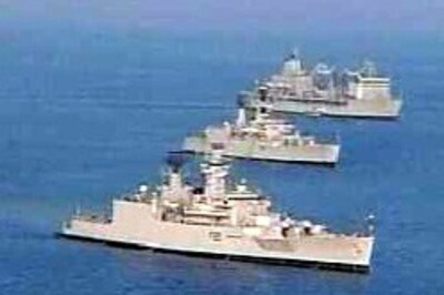 Govt to cut Navy's foreign dependence