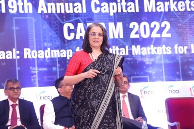 SEBI Chief Says Market Regulator Has No Role in IPO Pricing Of New-Age Tech Firms