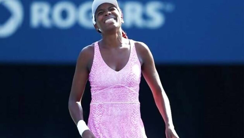 Venus Williams falls in first round in Toronto