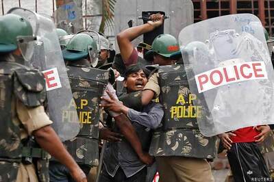 Congress puts off decision on Telangana statehood