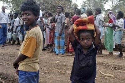 Sri Lanka, LTTE locked in war till the end