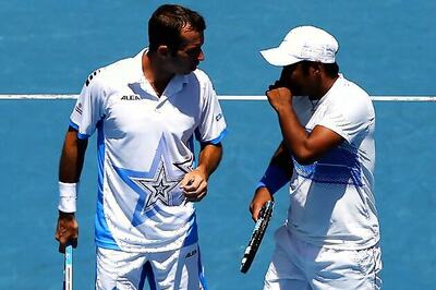 Paes-Stepanek beat Bryan brothers to reach US Open final