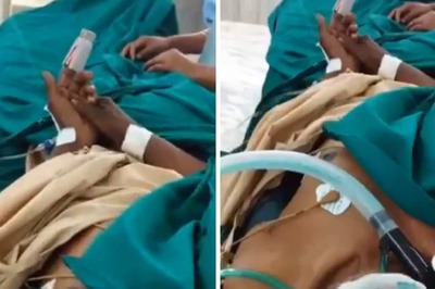 'Shauk Badi Cheez Hai': Man Prepares Gutka While Lying In Operation Theatre, Internet Is Shocked