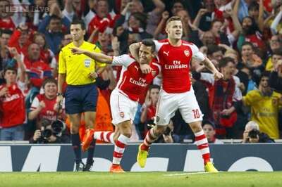 Champions League: Athletic Bilbao oust shambolic Napoli, Arsenal qualify again