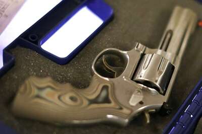 Constable shoots himself dead with service rifle