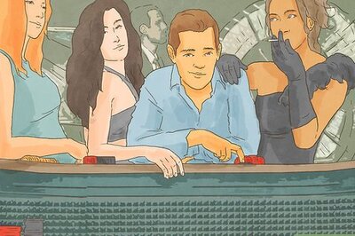 How to Play Dice (2 Dice Gambling Games)