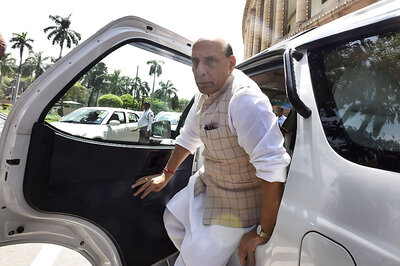 Rajnath Singh Meets UP Cadre IAS Officers, Opposition Sees Red