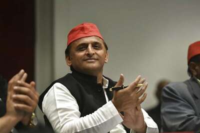 #VikasPoochRahaHai: Akhilesh Yadav Wages Twitter War Against BJP on Development