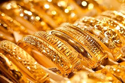 Gold Price Today Trading Flat, Resistance at Rs 48,550. 'Investors Must Go Short'