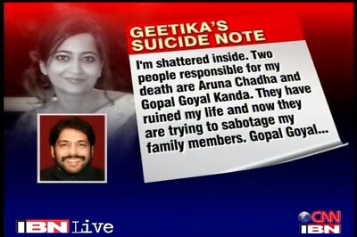 Police scan Kanda's 400 SMS to Geetika Sharma