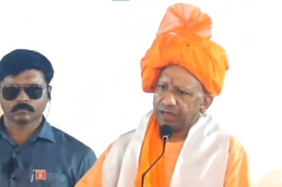 Yogi Adityanath Blames Congress For India-Pak Partition, Calls Pakistan As 'Cancer'