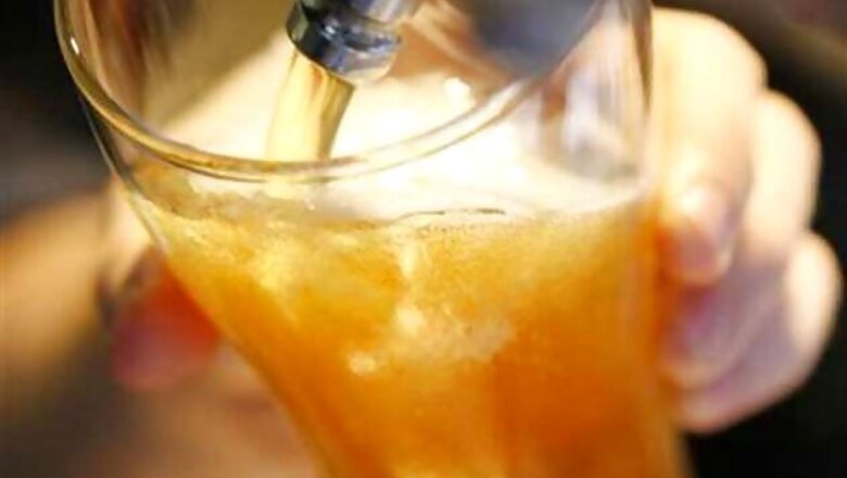 Drunk constable opens fire when asked to pay hotel bill