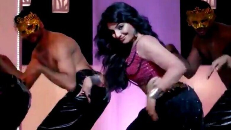 'Matinee' item song gets five lakh hits on YouTube