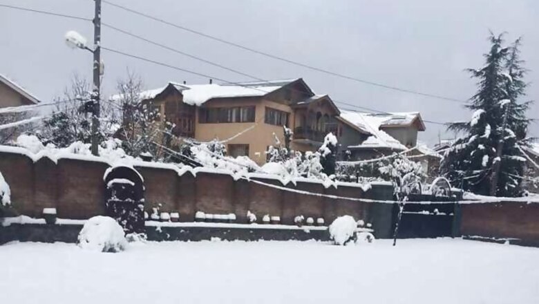 Jammu-Srinagar highway opened for one-way traffic