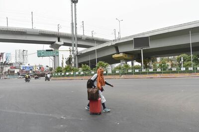 UP Extends 'Corona Curfew' Till May 6, Only Essential Services Allowed