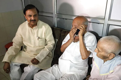 Modi Speaks to Gandhi's Grandson Who Stays At Delhi Old Age Home