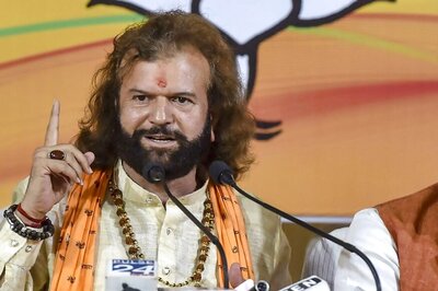 'Insaf Milega': BJP’s Hans Raj Hans Feels 'Violated' After Ravidas Temple Demolition, Hopes for Justice
