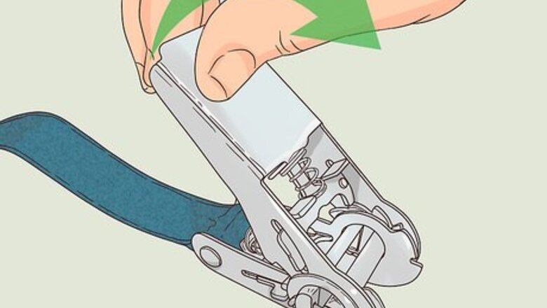 How to Use Ratchet Straps