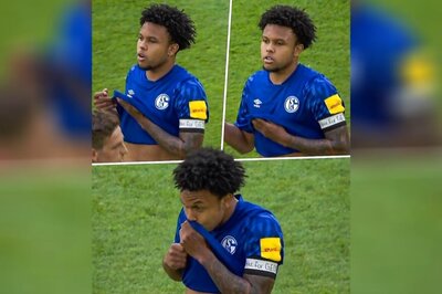 American Weston McKennie Wears 'Justice for George' Armband in Schalke's Bundesliga Game