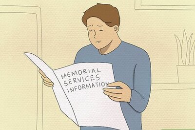 How to Pay Your Respects when Someone You Know Dies