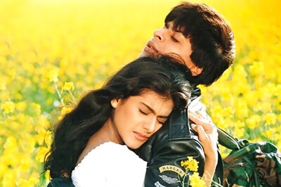 Shah Rukh Khan would love to do a mature love story with Kajol