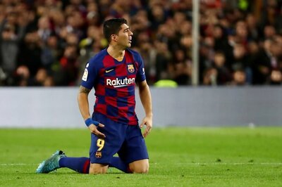 FC Barcelona Lose Luis Suarez for Four Months after Keyhole Surgery on Right Knee