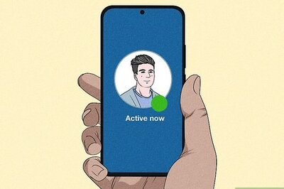 Green Dot on Facebook: What it Means & How to Turn it Off