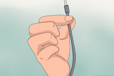 How to Store Headphones