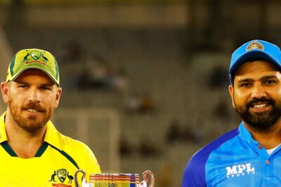 Ind vs Aus 3rd T20I Toss Report: India to Field First; Rishabh Pant Misses Out, Bhuvneshwar Kumar Comes In