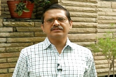 Amitabh Thakur submits details of assets, wants to meet UP CM
