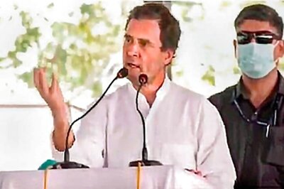 Congress Leader Rahul Gandhi Visits Tamil Nadu, Witnesses Jallikattu at Avaniapuram