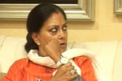 Raje likely to meet Advani, Rajnath on Saturday