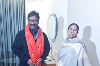 Why Has Mamata Banerjee Banned Entry Of Cargo Vehicles From Ally Hemant Soren-Ruled Jharkhand?