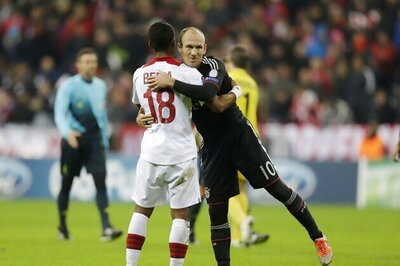 Pizarro hits hat trick as Bayern rout Lille 6-1