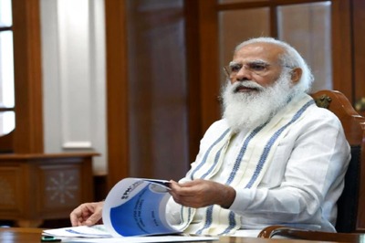 PM Modi Speaks with Maldivian Prez, Development Projects Reviewed