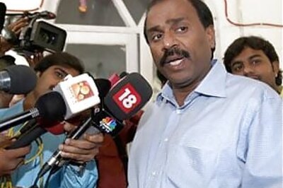 Andhra asks CBI to probe Reddy brothers' firm