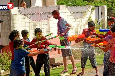 Holi 2024: Tips For Parents to Ensure Children's Safety on the Festival of Colours