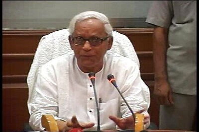 Buddha slams Mamata for 'inviting' Obama to WB