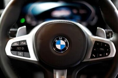 BMW Loses Almost $800 Million as Sales Slide During Lockdowns