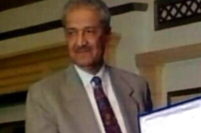 A Q Khan backs Iran's right to develop nukes