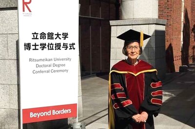 88-year-old Japanese Woman, Who Sold Toys to Make Her Living, Conferred Doctorate